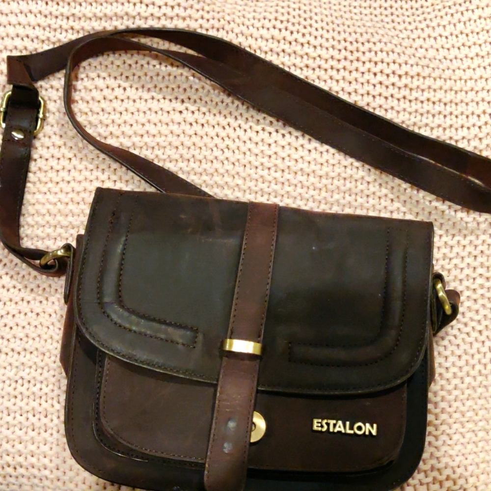 Estalon leather purse
